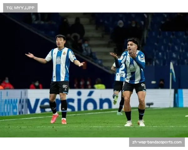 皇家奥维耶多0-0巴列卡诺 十人防守保住平局